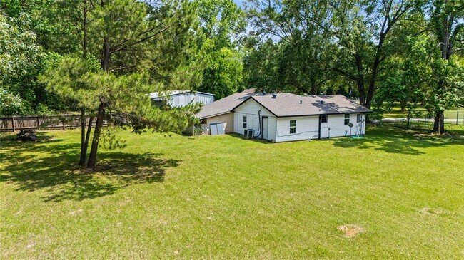 Building Photo - 20339 Pin Oak Loop