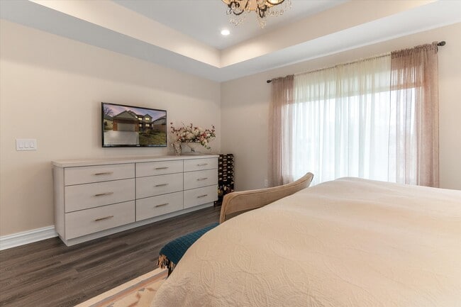 Building Photo - 37440 Curwood Dr