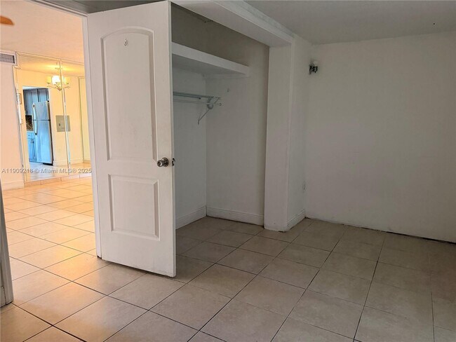 Building Photo - 20490 NW 7th Ave