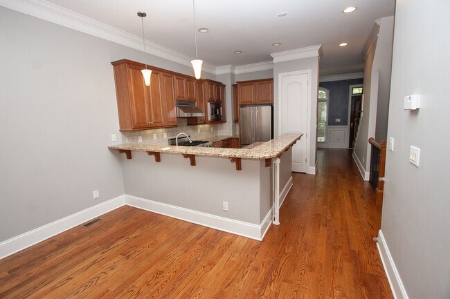 Building Photo - 839 Inman Vlg Pkwy NE