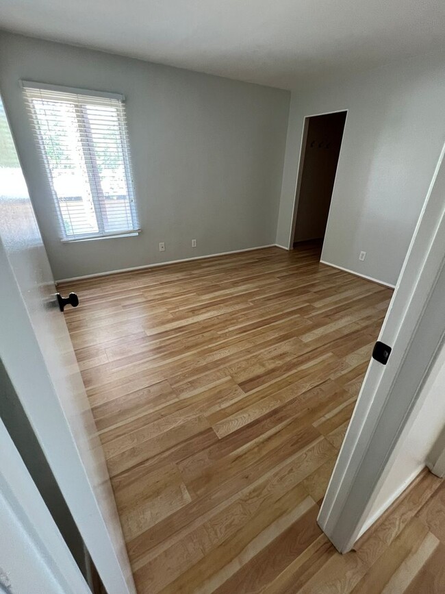 Building Photo - All Utilities Included! Charming 2-Bedroom...
