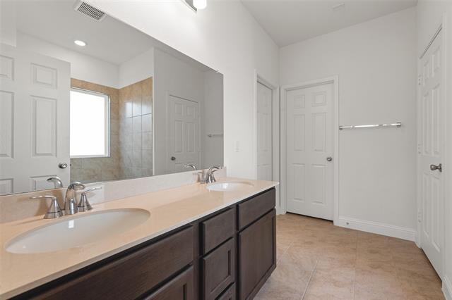 Building Photo - 936 Brock Dr