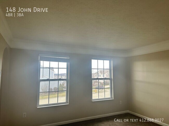 Building Photo - 4 bedroom 3 bath Canonsburg