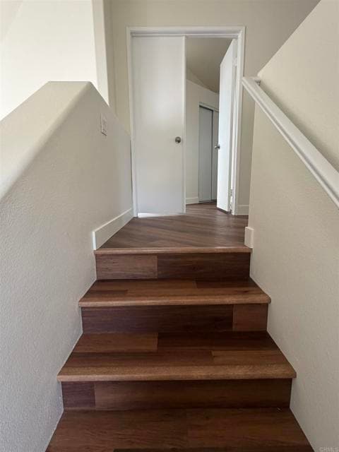 Building Photo - 2450 La Costa Ave