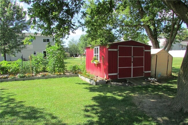 Building Photo - 15681 Oakdale St