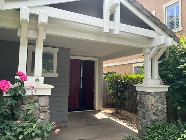 Building Photo - 2912 Medinah Way