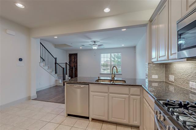 Building Photo - 2404 Jameson Ln