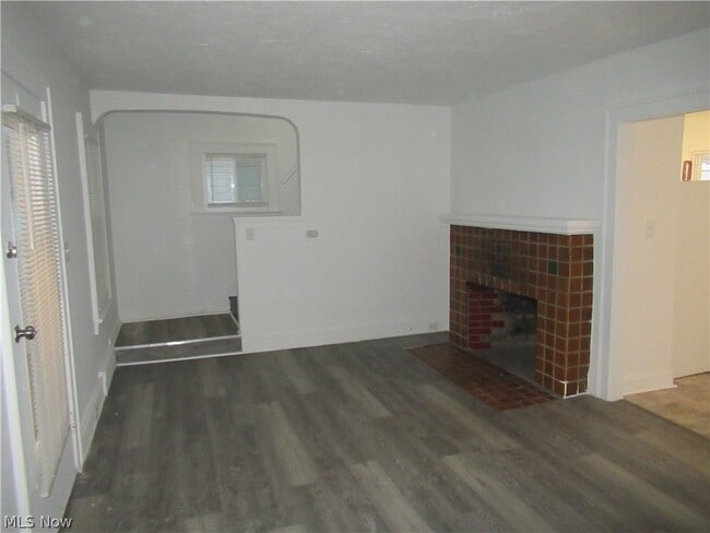 Building Photo - 4482 Liberty Rd