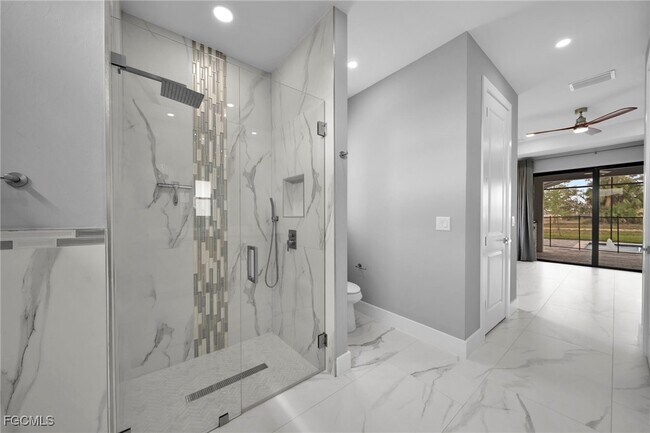 Building Photo - 1201 SW 8th Pl