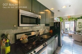 Building Photo - 1814 Christian St