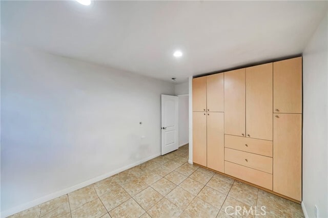 Building Photo - 6735 Elmer Ave