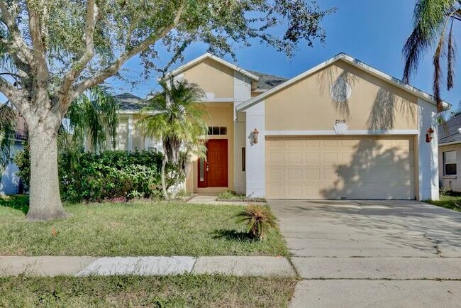 Primary Photo - Lovely 3/2 Spacious Home and a 2 Car Garage in Deans Reserve - Orlando!