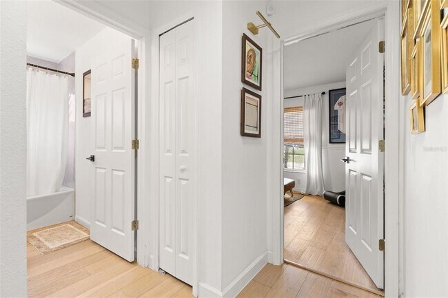 Building Photo - 870 Bayou View Dr