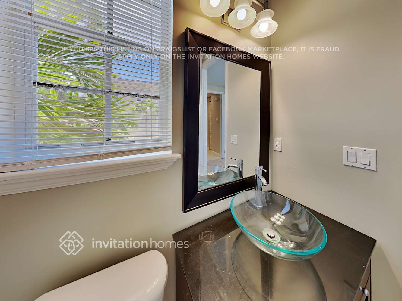 Building Photo - 806 University Blvd