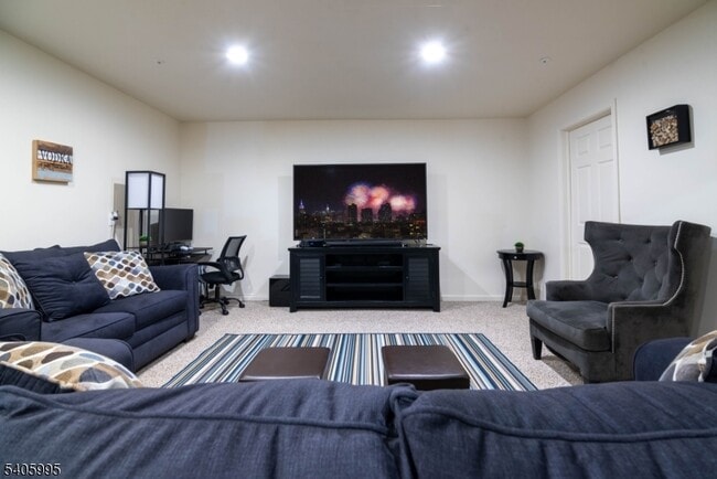 Building Photo - 206 Sheffield Ct