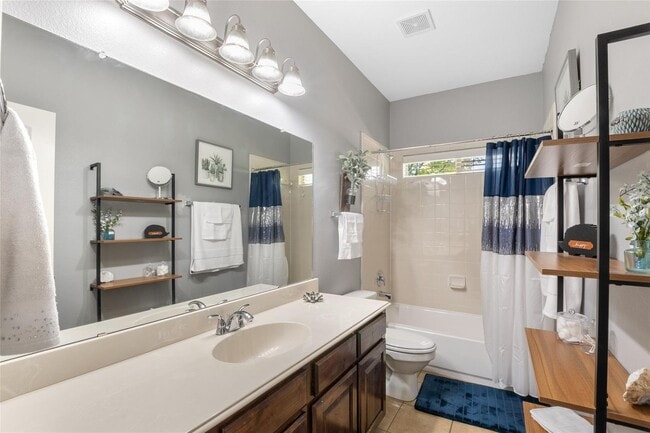 Building Photo - Resort-Style Living in the Heart of Dalton Ranch