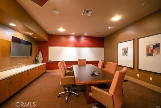 Building Photo - 411 W Seaside Way