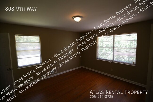 Building Photo - 808 9th Way