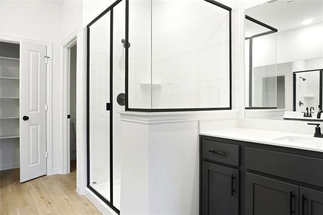 Building Photo - 631 Redwood Wy