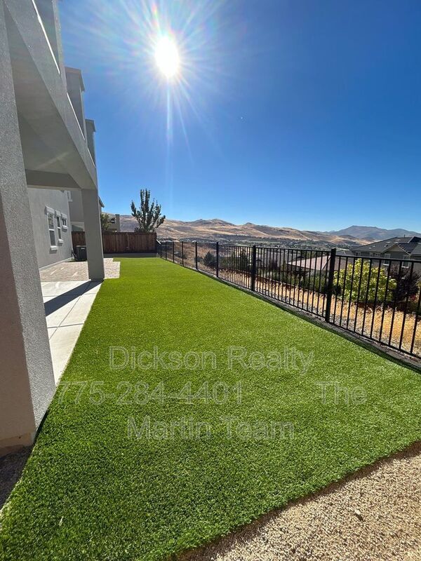 Building Photo - 2419 Romanga Court