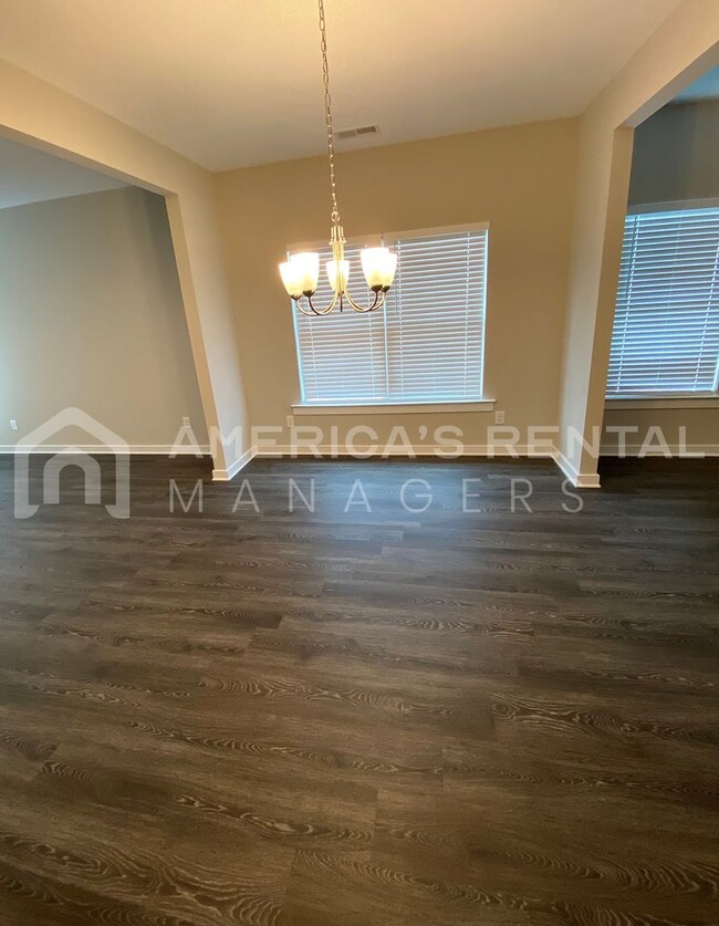 Building Photo - Home for Rent in Clanton, AL... Available ...