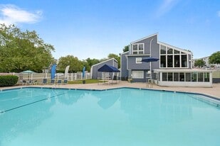 Building Photo - ReNew Odenton