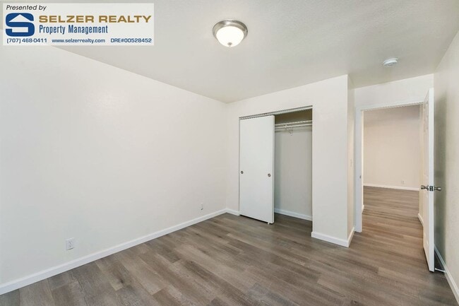 Building Photo - Charming updated 3 bd. Brooktrails home in a lovely setting!