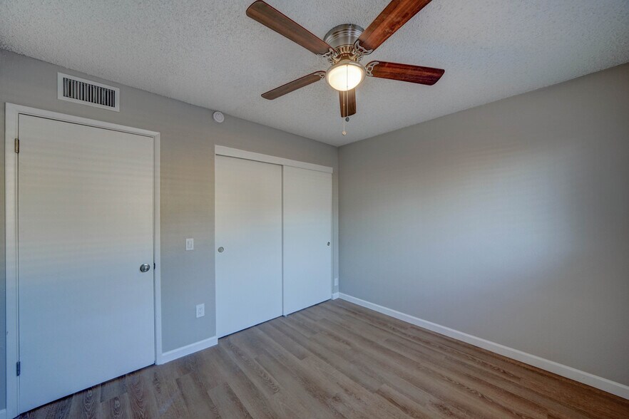 Building Photo - 5301 W Campbell Ave