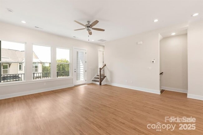 Building Photo - 312 Ferebee Pl