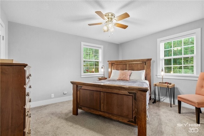 Building Photo - 1305 SE Benton St