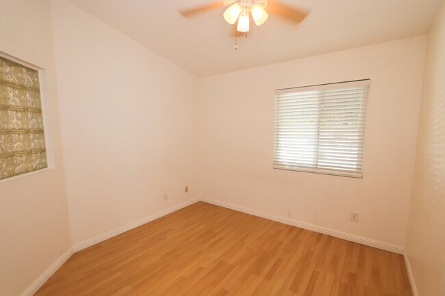 Building Photo - 64900 Desert Air Ct