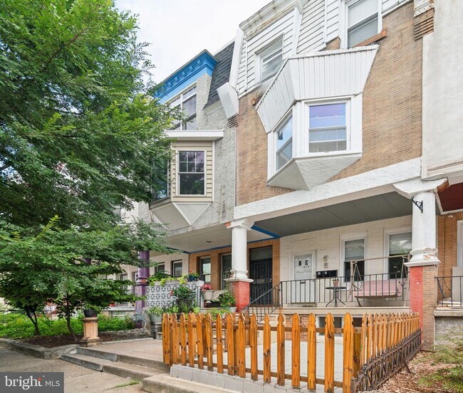 Building Photo - 655 N 33rd St