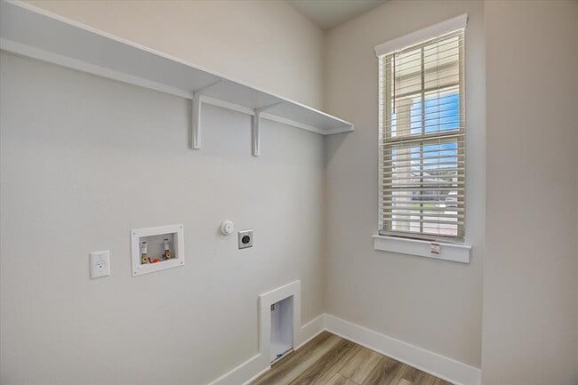 Building Photo - 2417 Caddo Canoe Dr