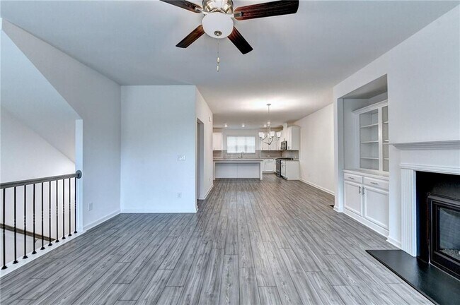 Building Photo - 477 Danville Ave