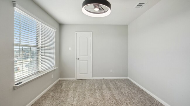 Building Photo - 408 Harbor Oaks Dr