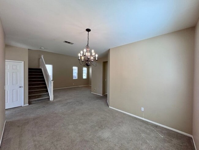Building Photo - 4 Bedroom Menifee home on Menifee Lakes Go...
