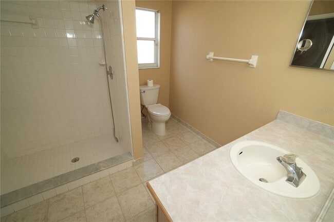 Building Photo - 205 Indian Point Cir