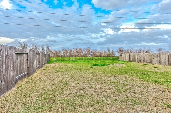 Building Photo - 6602 Sterling Shores Ln