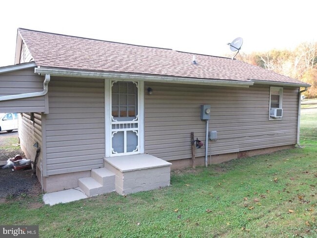 Building Photo - 6712 Breezy Dr