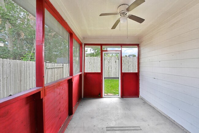 Building Photo - 16835 Marston Park Ln