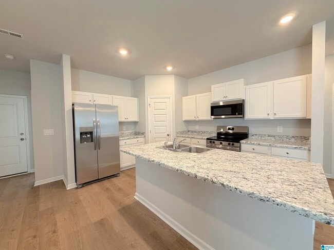 Building Photo - 155 CHALLENGER Way