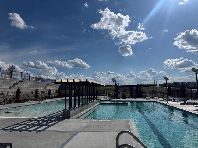 Building Photo - $3,250.00, 3 bed, 2.5-bath located in Cast...