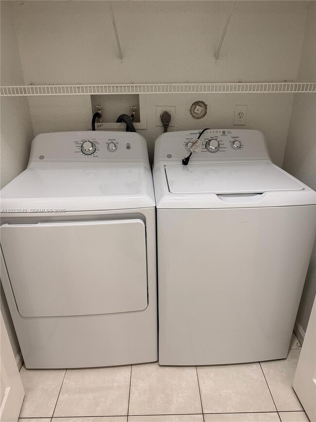 Building Photo - 9040 NW 54th St