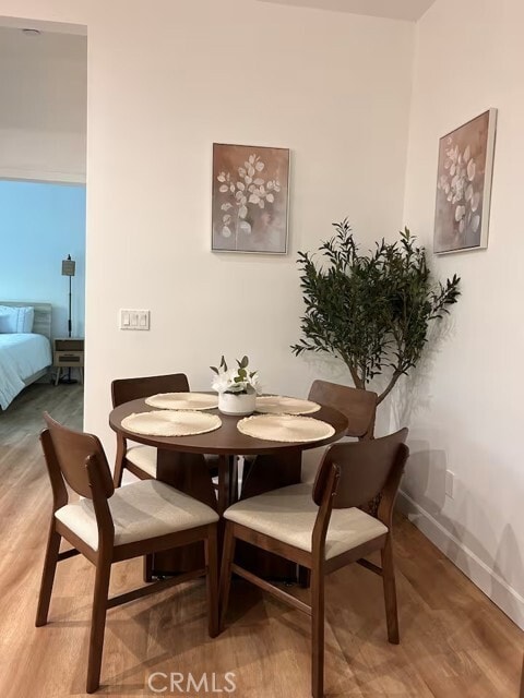 Building Photo - 311 W Green St