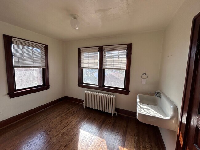 Building Photo - 2 Blocks from Grandin Village - Immaculate...