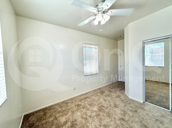 Building Photo - 34924 N 30th Ave