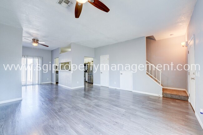 Building Photo - 18604 N 33rd Dr