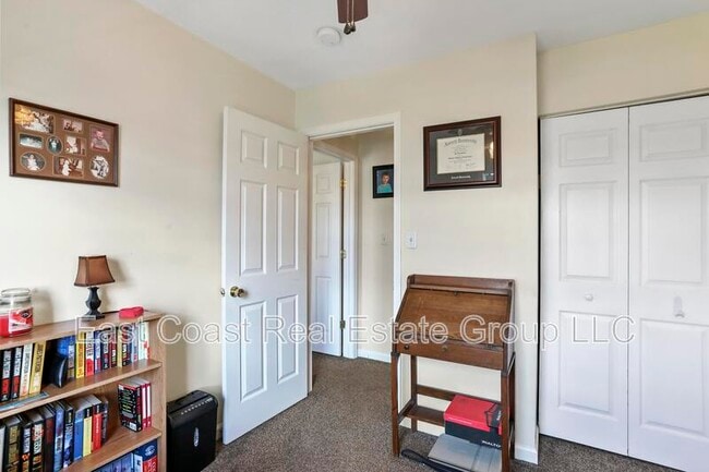 Building Photo - 121 E Rd