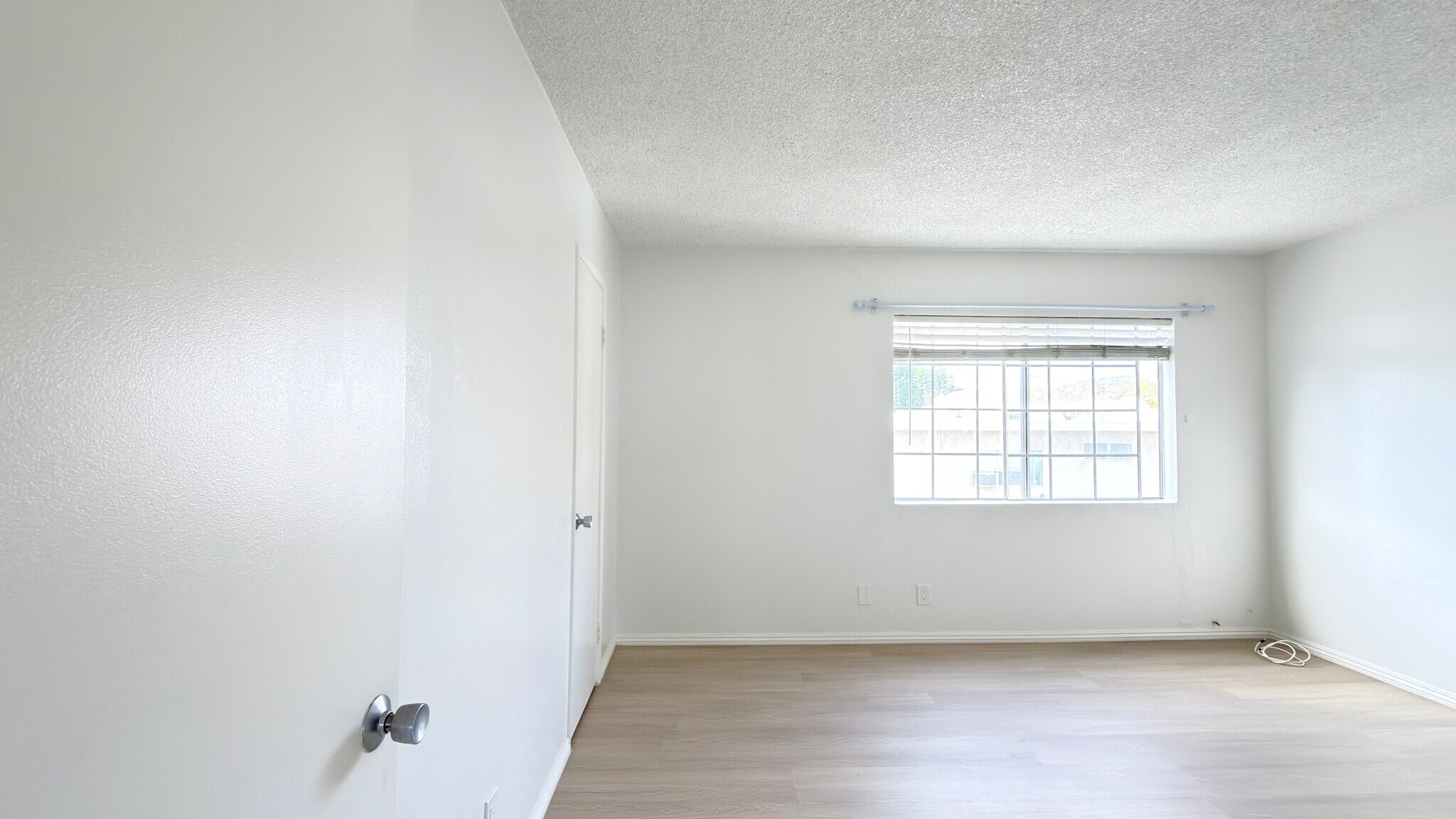 Building Photo - 20930 Parthenia St