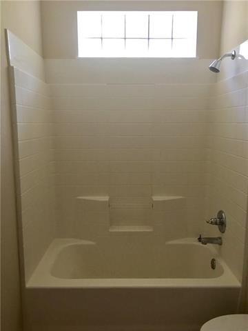 Building Photo - 3300 Bob White Dr